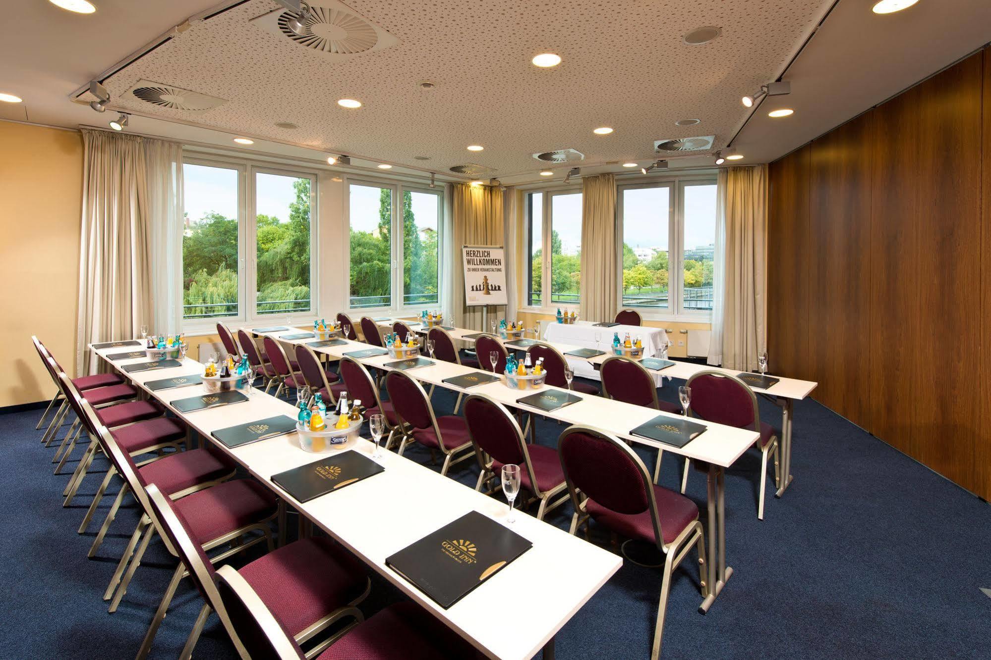 Adrema Hotel Берлин Экстерьер фото